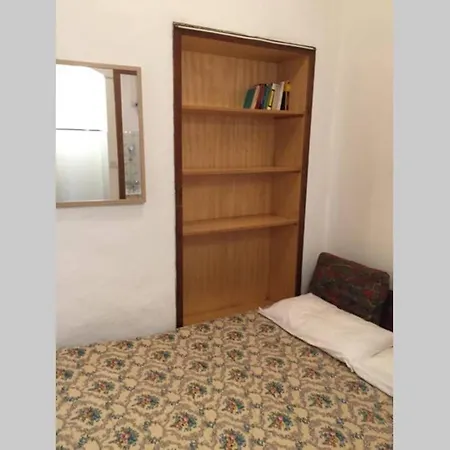 Nel Set Di Piccolo Antico Viola * Valsolda