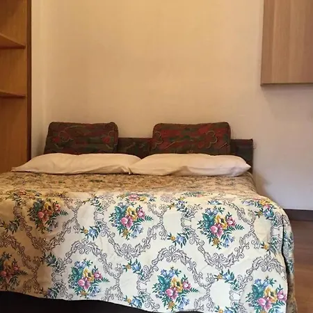 Сasa de vacaciones Nel Set Di Piccolo Antico Viola *