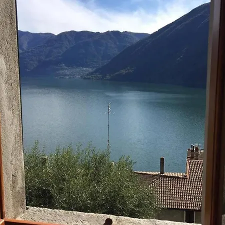 Nyaraló Nel Set Di Piccolo Antico Viola Valsolda