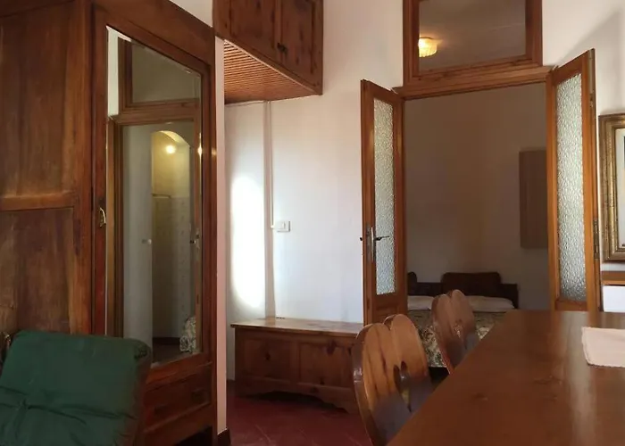 Nel Set Di Piccolo Antico Viola Ferienhaus Valsolda