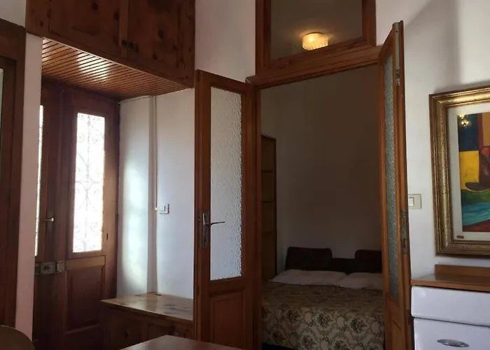 Ferienhaus Nel Set Di Piccolo Antico Viola *