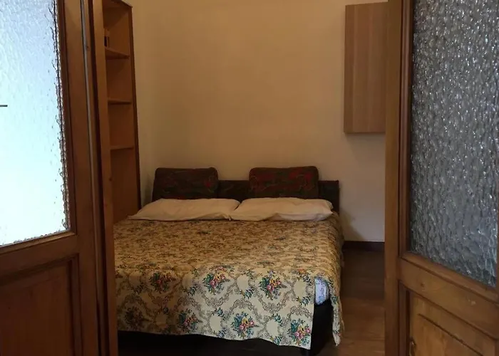 Nel Set Di Piccolo Antico Viola