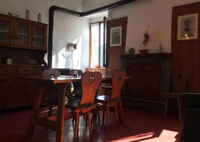 Ferienhaus Nel Set Di Piccolo Antico Viola