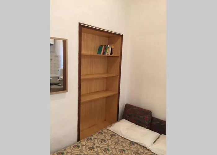 Ferienhaus Nel Set Di Piccolo Antico Viola