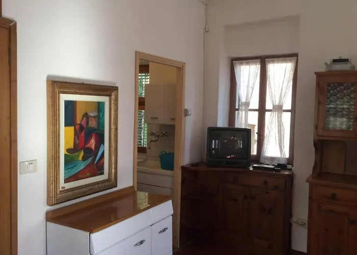 Ferienhaus Nel Set Di Piccolo Antico Viola